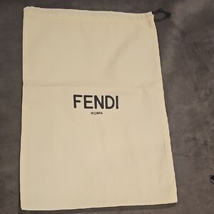 Fendi Dust BAG in Cream